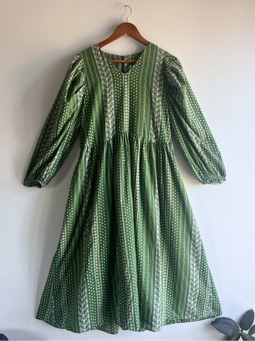 Flicka Green Floral Stripe Dress, Made in Korea, Oversized, Maternity, Pockets